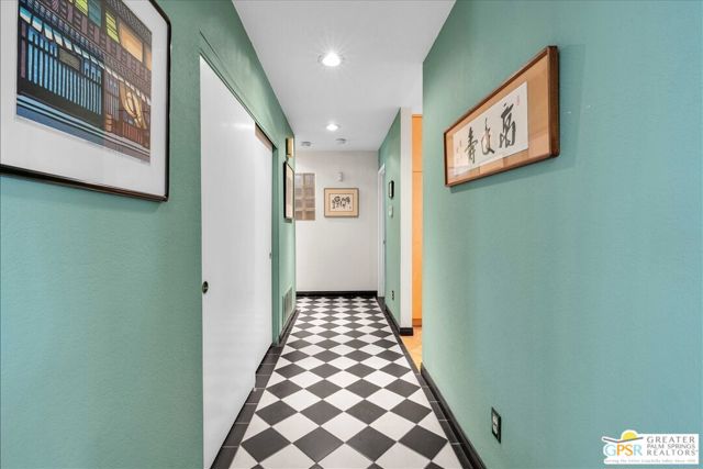 2861 Sundance Circle, Palm Springs CA: https://media.crmls.org/mediaz/c8ef24de-88a0-4c4d-b87e-eb6433539d0c.jpg