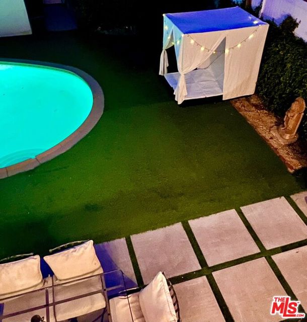 219 Winchester Avenue, Glendale CA: https://media.crmls.org/mediaz/c8ef8308-b89f-4488-a00b-6793072e87c6.jpg
