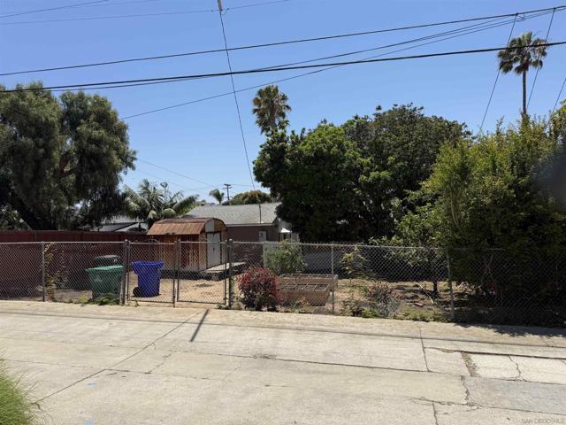 1260 LAW, San Diego CA: https://media.crmls.org/mediaz/c8efae73-8d99-47dc-8696-f604962e68e9.jpg