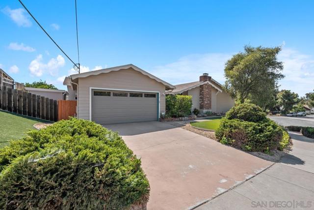 5374 Wellesley Street, La Mesa CA: https://media.crmls.org/mediaz/c8efb9e1-f7fa-4ab9-9b9f-a699cca8833b.jpg