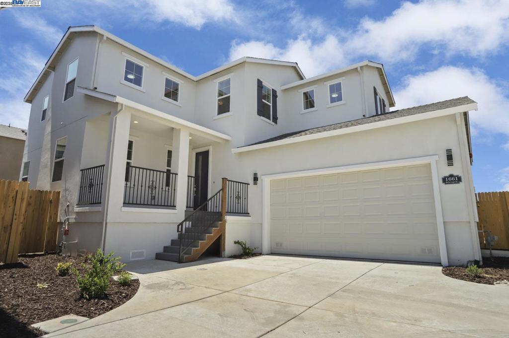 1661 Bella Lago Dr