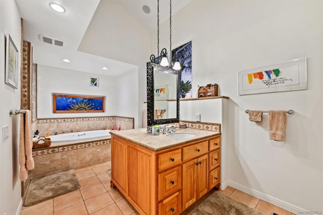 7215 Daffodil Pl, Carlsbad CA: https://media.crmls.org/mediaz/c8f03b7a-6466-45f4-9ddd-12b7ce2caea8.jpg