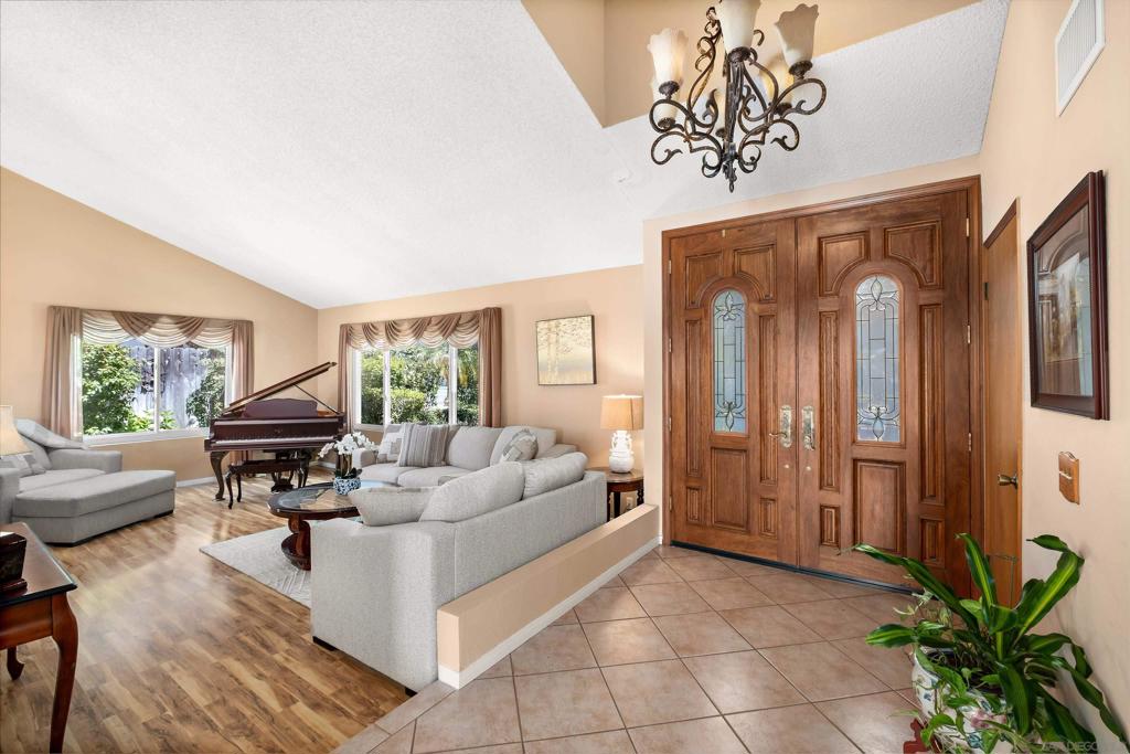 2614 Abedul Street - photo 4
