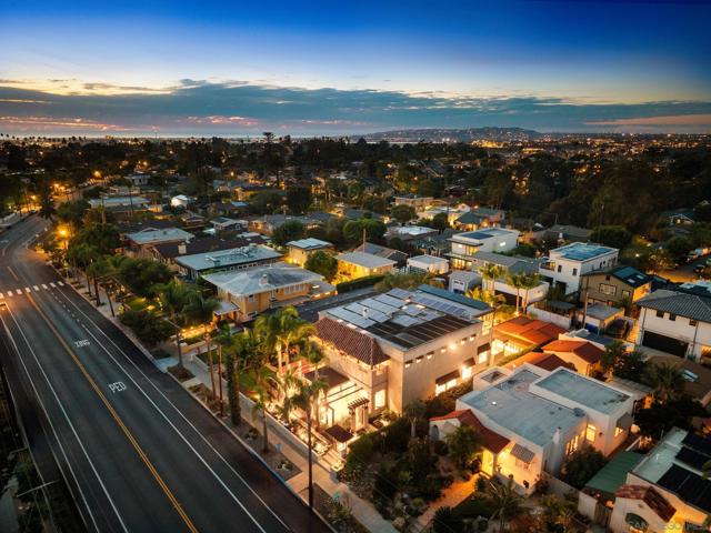 1728 West Lewis, San Diego CA: https://media.crmls.org/mediaz/c8f0a696-3437-4693-83e7-201609618ea6.jpg