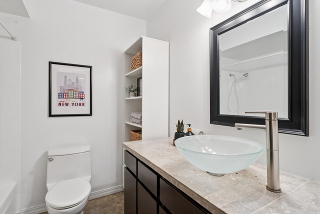 Image 28 of 56 For 2101 Shoreline Dr  153