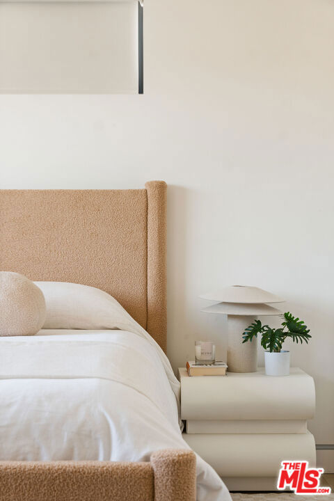 820 N Formosa Avenue, Los Angeles CA: https://media.crmls.org/mediaz/c8f11227-67ba-4d6f-b01f-e3ee748bcbd5.jpg
