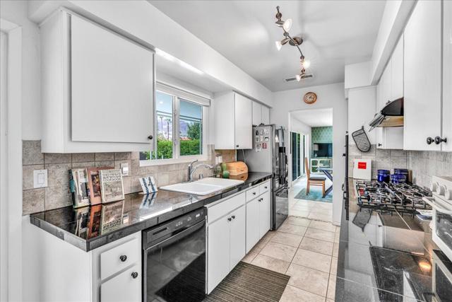 48485 Prairie Drive, Palm Desert, CA 92260