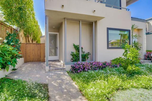 Detail Gallery Image 4 of 66 For 170 Jupiter St a,  Encinitas,  CA 92024 - 4 Beds | 3 Baths