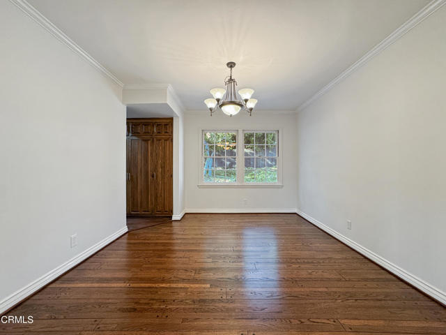 5028 El Adobe Lane, La Crescenta CA: https://media.crmls.org/mediaz/c8f41227-23d0-4b8d-9f5b-3e9e677a1fe7.jpg