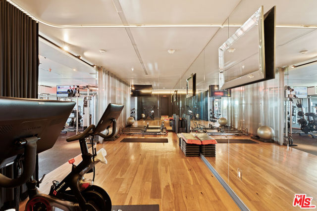 6250 Hollywood Boulevard, Los Angeles CA: https://media.crmls.org/mediaz/c8f418ff-f08f-42f5-abc9-25d0092b24b0.jpg