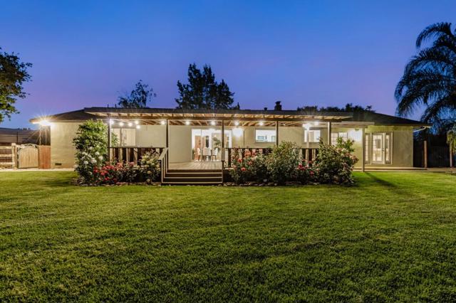 10495 Garcia Lane, Gilroy CA: https://media.crmls.org/mediaz/c8f57397-8417-4ce4-aae6-2c1a04f21548.jpg