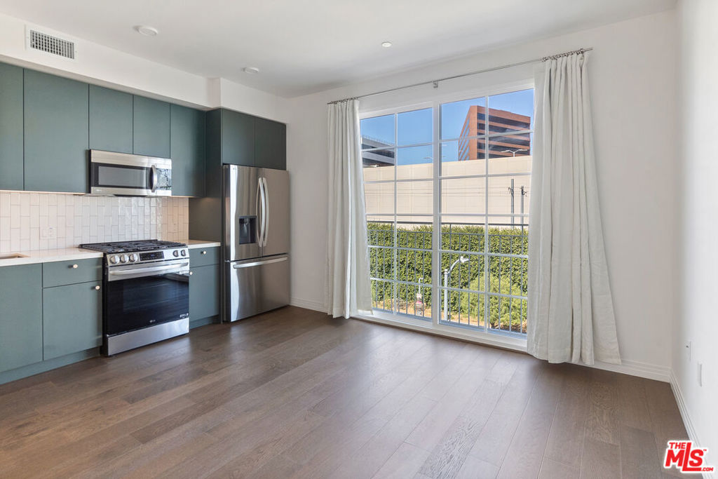 11908 Exposition Boulevard