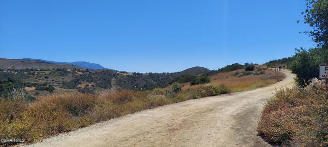 91 Magellan Street, Thousand Oaks CA: https://media.crmls.org/mediaz/c8f6a64a-cd37-4aa1-9001-8c163180e5b7.jpg