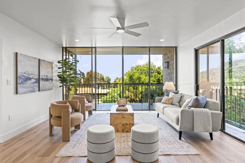 2500 Torrey Pines Rd - photo 4