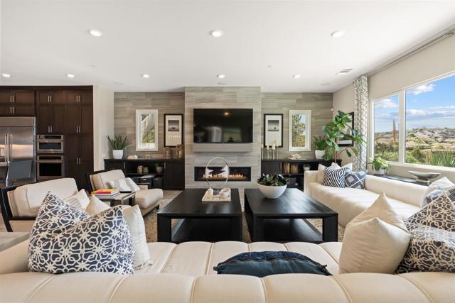 Detail Gallery Image 17 of 69 For 17028 Rendezvous Cir, San Diego,  CA 92127 - 5 Beds | 5/1 Baths