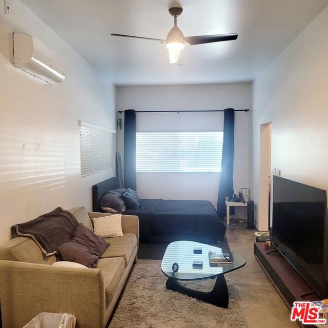 6044 La Prada Street, Los Angeles CA: https://media.crmls.org/mediaz/c8f76f5c-5bdd-4ba1-b212-030be52257ba.jpg