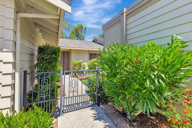 7369 Via Montecitos, San Jose CA: https://media.crmls.org/mediaz/c8f7aa20-b7ea-4ea5-885f-4ec3275202ea.jpg