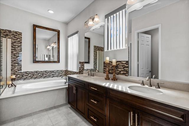 85115 Stazzano Place, Indio CA: https://media.crmls.org/mediaz/c8f83409-c19a-403a-b6f6-2870e0939cfd.jpg