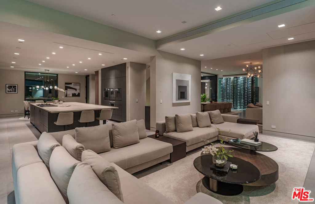 MLS #25520733 img 17