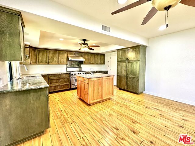 21833 De La Luz Avenue photo 18