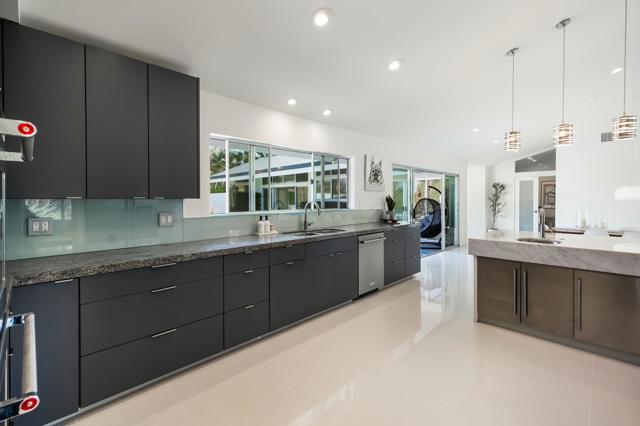 Image 13 of 54 For 71418 Mirage Road