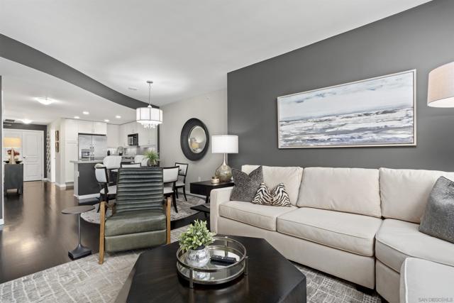 555 Front St., San Diego CA: https://media.crmls.org/mediaz/c8f8de56-6b9c-4eec-b642-4ba1482a6d06.jpg