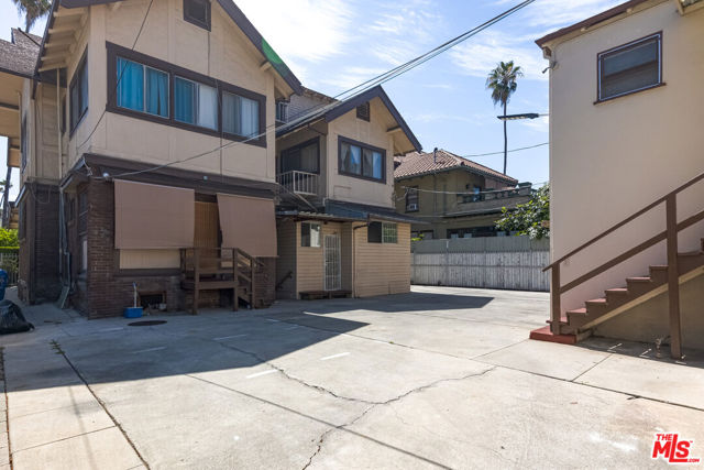 1041 Elden Avenue, Los Angeles, California 90006, ,Multi-Family,For Sale,Elden,24422558