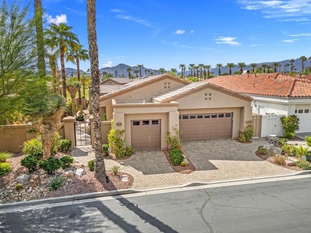 424 White Horse Trail, Palm Desert, CA 92211