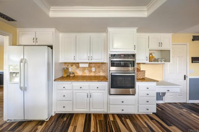 Detail Gallery Image 15 of 42 For 15519 Villa Sierra, Valley Center,  CA 92082 - 4 Beds | 3 Baths