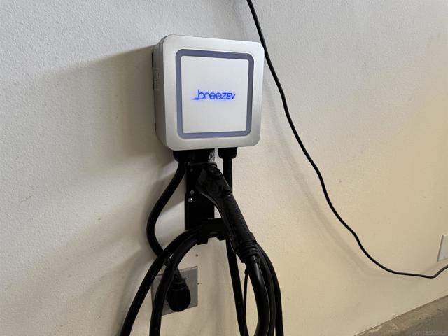 941 Lindbergh Dr, San Marcos CA: https://media.crmls.org/mediaz/c8fd3d79-a2a3-4469-a1ff-5dd78bfbade6.jpg