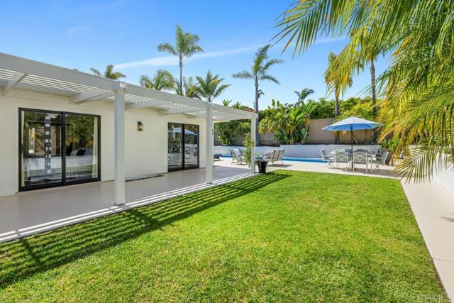 5918 Germaine Lane, La Jolla CA: https://media.crmls.org/mediaz/c8fe6cb7-2d47-4870-9d00-7024947535a6.jpg