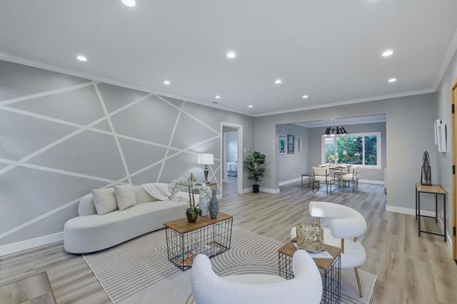 114 Garden Lane, Daly City CA: https://media.crmls.org/mediaz/c8fed530-1e6c-48ef-bd60-d0b300e548df.jpg