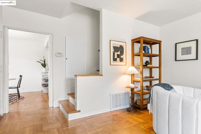 1420 Catherine Dr, Berkeley CA: https://media.crmls.org/mediaz/c8feecab-2b01-4b9a-9790-fffd116efb87.jpg