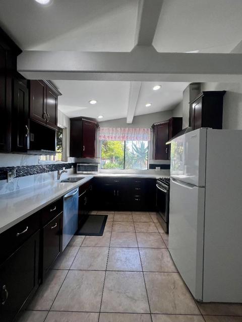 1449 Mercury Court, Milpitas CA: https://media.crmls.org/mediaz/c8fef939-fec0-4bed-a09d-12258c0d48df.jpg