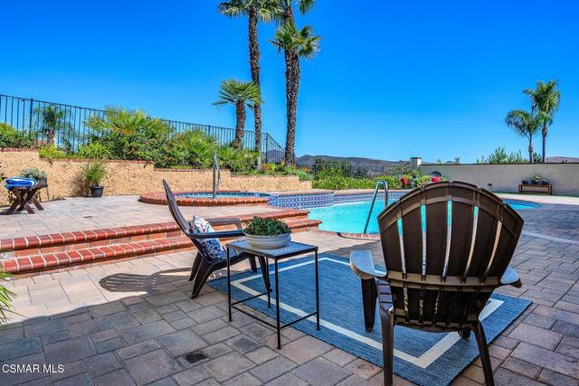 3180 Versaille Court, Thousand Oaks CA: https://media.crmls.org/mediaz/c8ff0127-d36a-4dc4-bfcf-03a910193b29.jpg