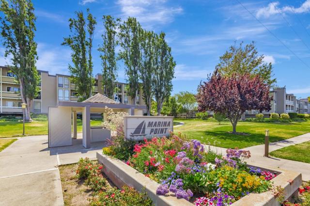 1111 Compass Lane, Foster City CA: https://media.crmls.org/mediaz/c8ffd25f-9da8-4776-a614-7d184240d7e9.jpg