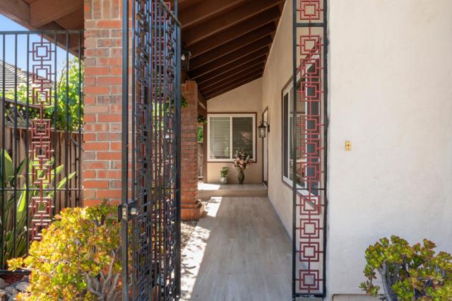 3195 Kawalker Lane, San Jose CA: https://media.crmls.org/mediaz/c9005607-aff5-40cb-904b-958c18ffdc1c.jpg