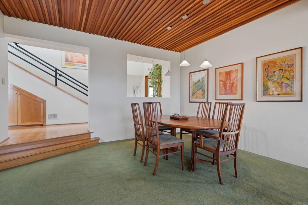 1042 Hymettus Avenue - photo 15