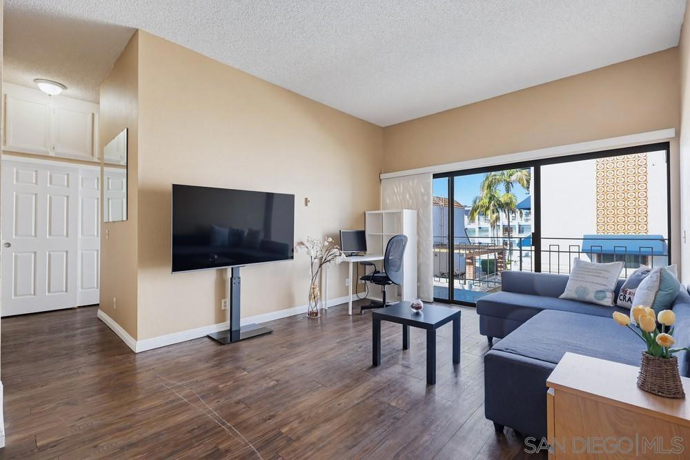 8324 Regents Rd - photo 13