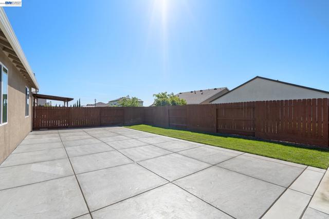 Image 26 of 37 For 4435 Mccormack Rd