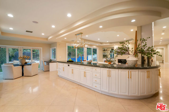 Image 12 of 33 For 16633 Park Lane Circle