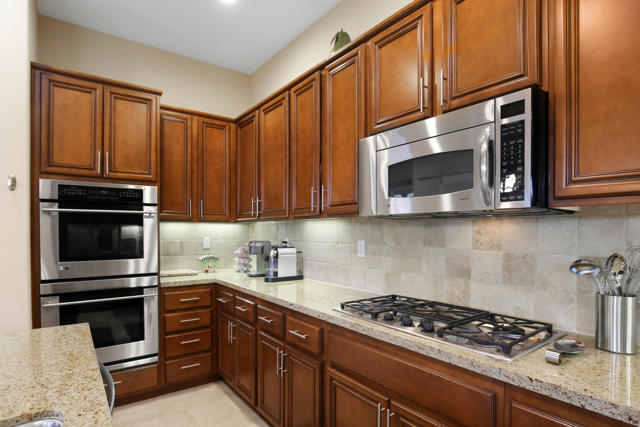 61260 Portulaca Drive, La Quinta CA: https://media.crmls.org/mediaz/c9018db1-e8ab-435a-983d-a9726e883aae.jpg