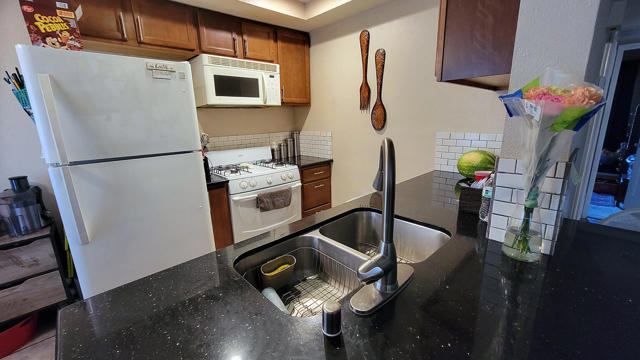 82804 Crawford Drive, Indio CA: https://media.crmls.org/mediaz/c901b41c-3735-49a0-a3e7-bb710dfe4549.jpg