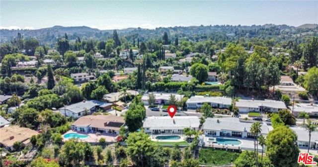 5714 El Canon Avenue, Woodland Hills CA: https://media.crmls.org/mediaz/c901fbd8-cc4b-4afc-98db-d15e3301892c.jpg