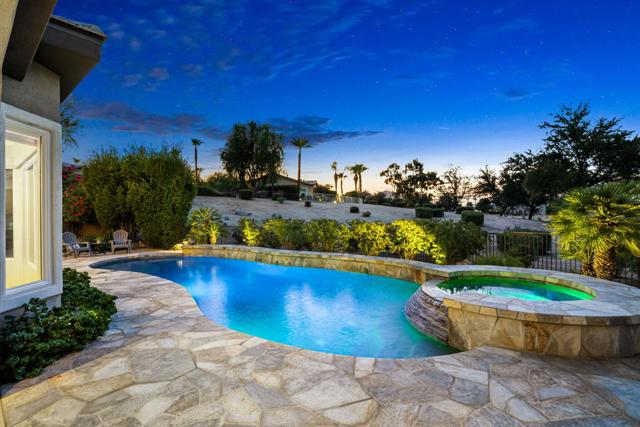 81196 Victoria Lane, La Quinta CA: https://media.crmls.org/mediaz/c9020729-367c-4cb5-9dd5-e3f910d1436b.jpg