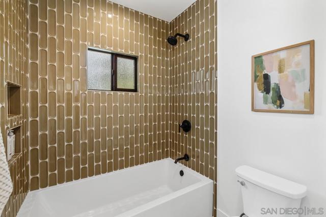 1826 Galveston St, San Diego CA: https://media.crmls.org/mediaz/c9027845-6b9e-4cf8-a557-b0be45e2efa5.jpg