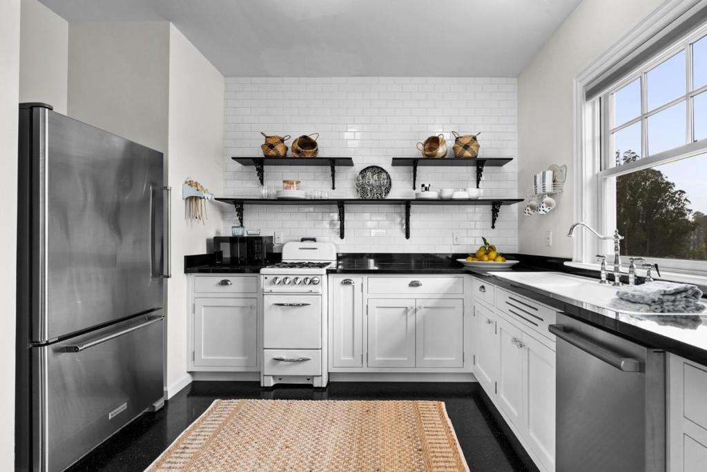 MLS #ML82020660 image #54