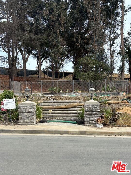 Drew Fenton | 742 Patterson Place Pacific Palisades CA | MLS: 7397021 Drew Fenton | 742 Patterson Place Pacific Palisades CA | MLS: 7397021