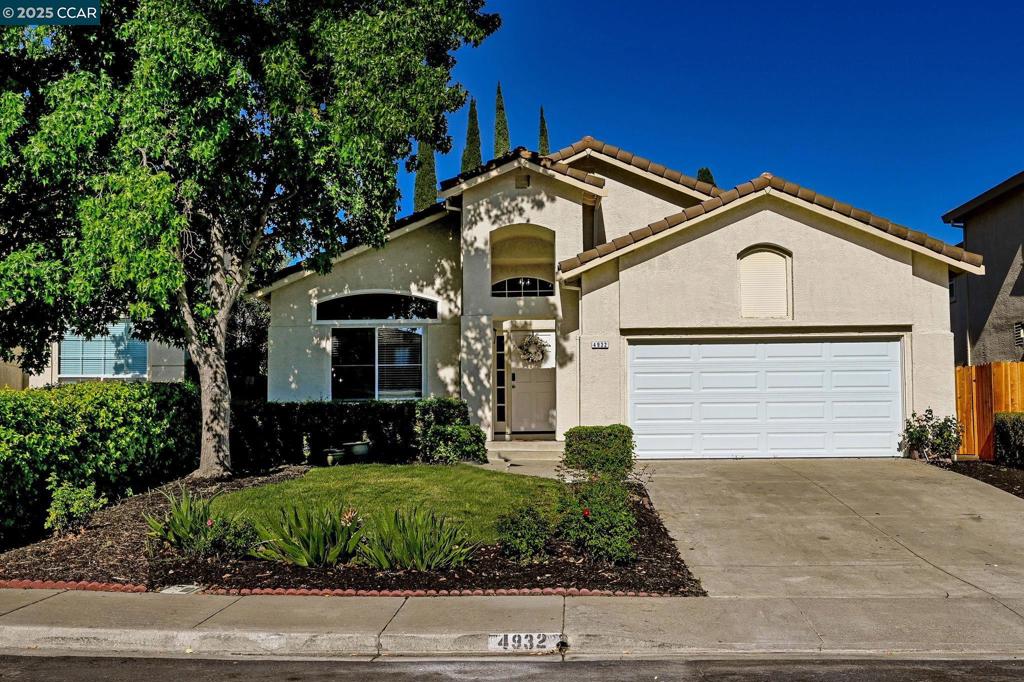 4932 Bridle Way