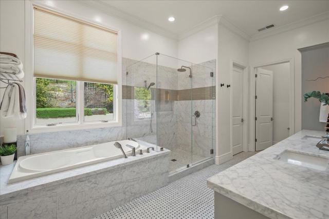 17435 Phillips Avenue, Los Gatos CA: https://media.crmls.org/mediaz/c9051538-3c04-4042-b164-8d2581b1d1c3.jpg